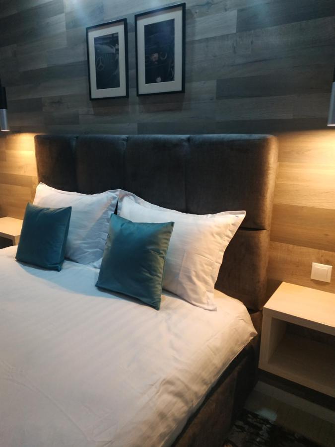 Voyage Cubic Adults Only Leilighet Sibiu Eksteriør bilde