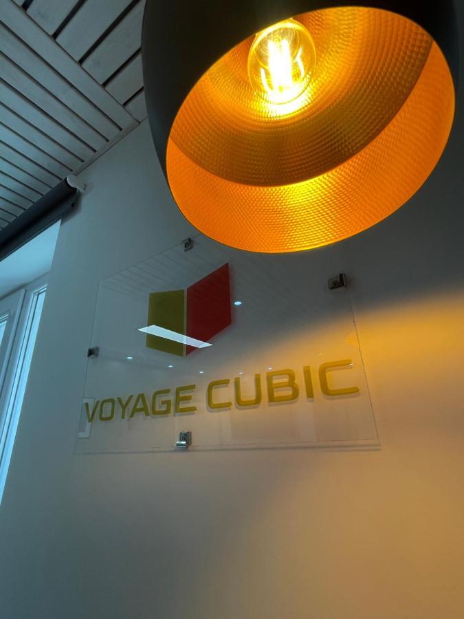 Voyage Cubic Adults Only Leilighet Sibiu Eksteriør bilde