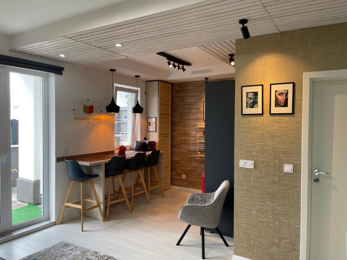 Voyage Cubic Adults Only Leilighet Sibiu Eksteriør bilde