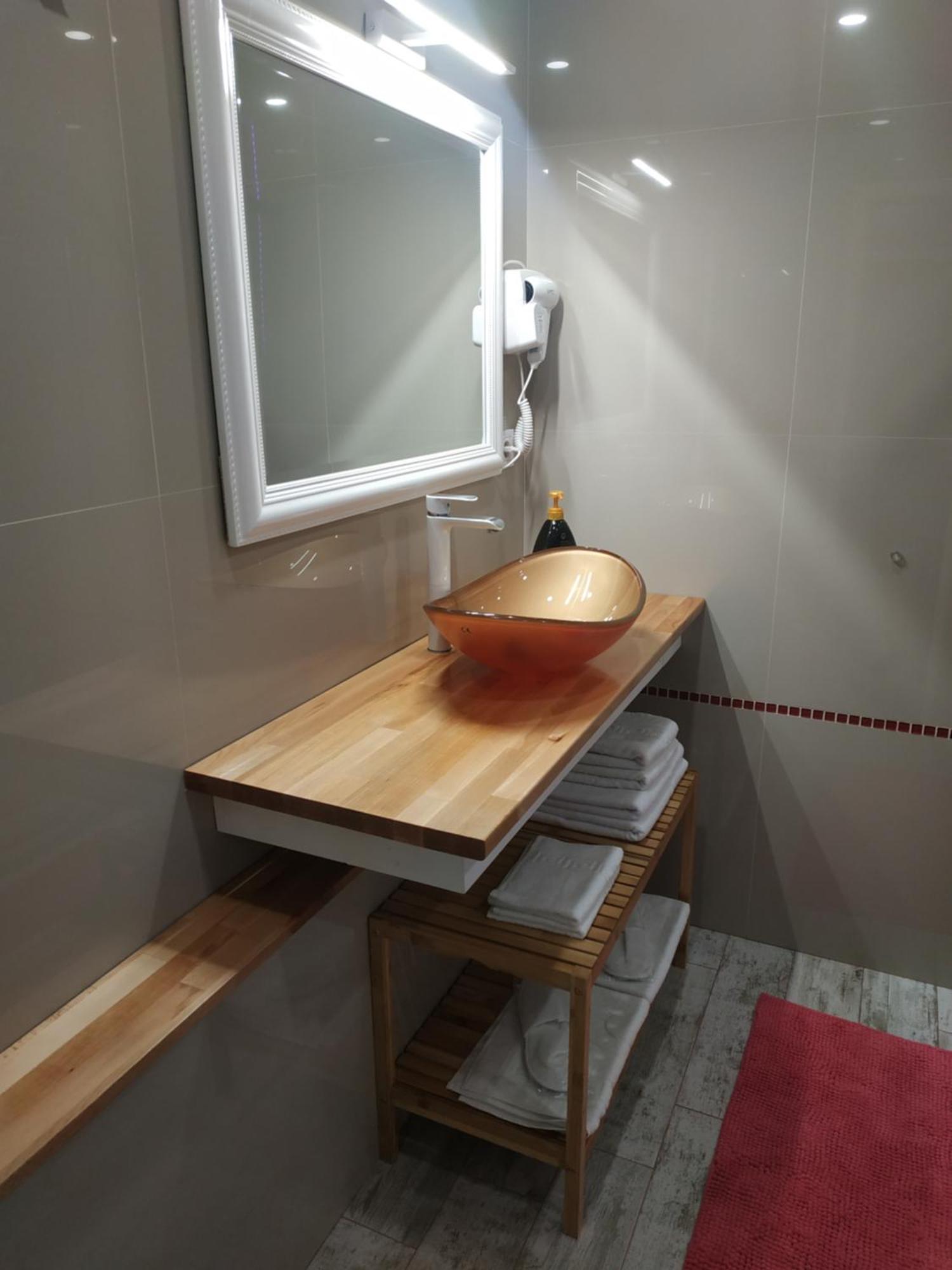 Voyage Cubic Adults Only Leilighet Sibiu Eksteriør bilde